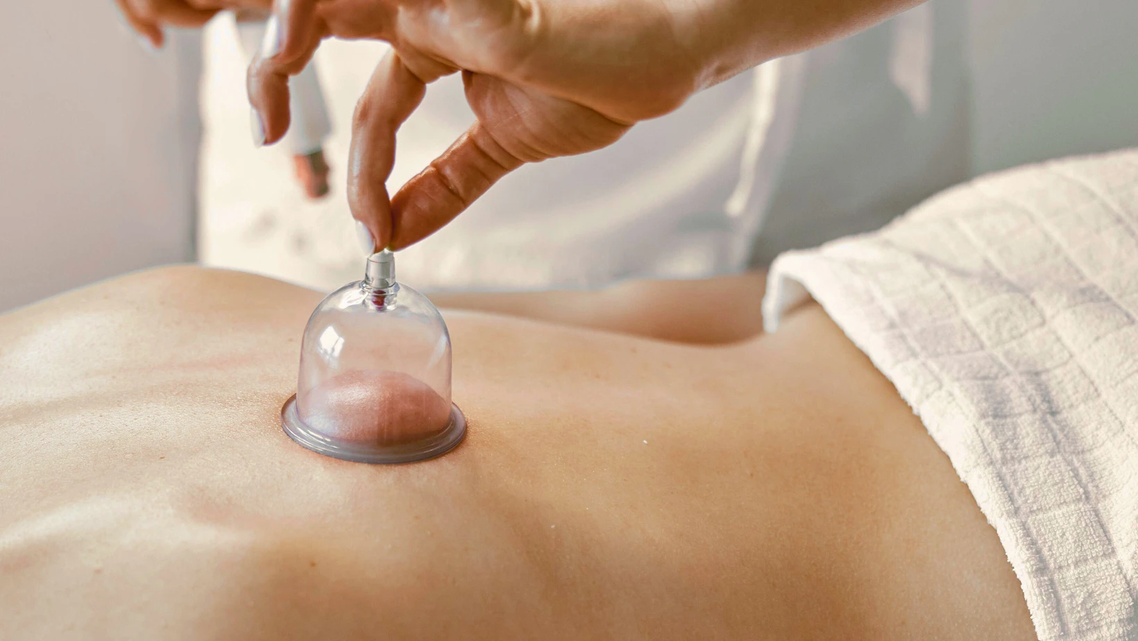 Cupping with Red Light Therapy